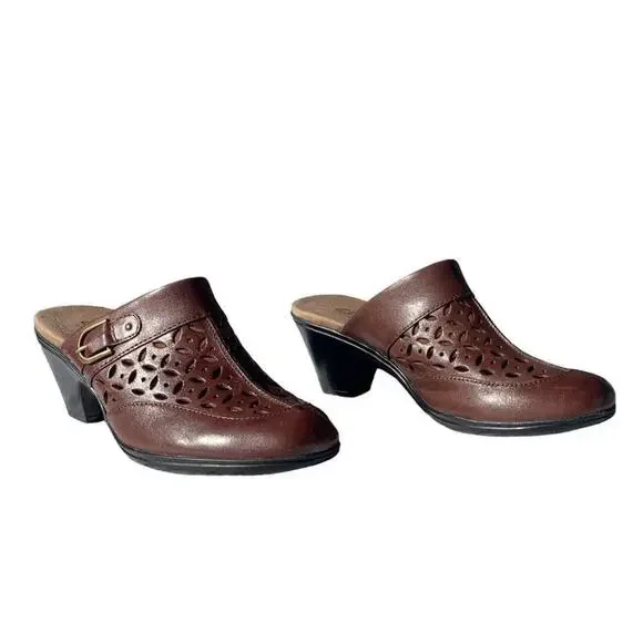 Clarks Brown Leather Mules Cut Out Detail Buckle Accent Slip On Clogs Size 8.5 M - Picture 2 of 9